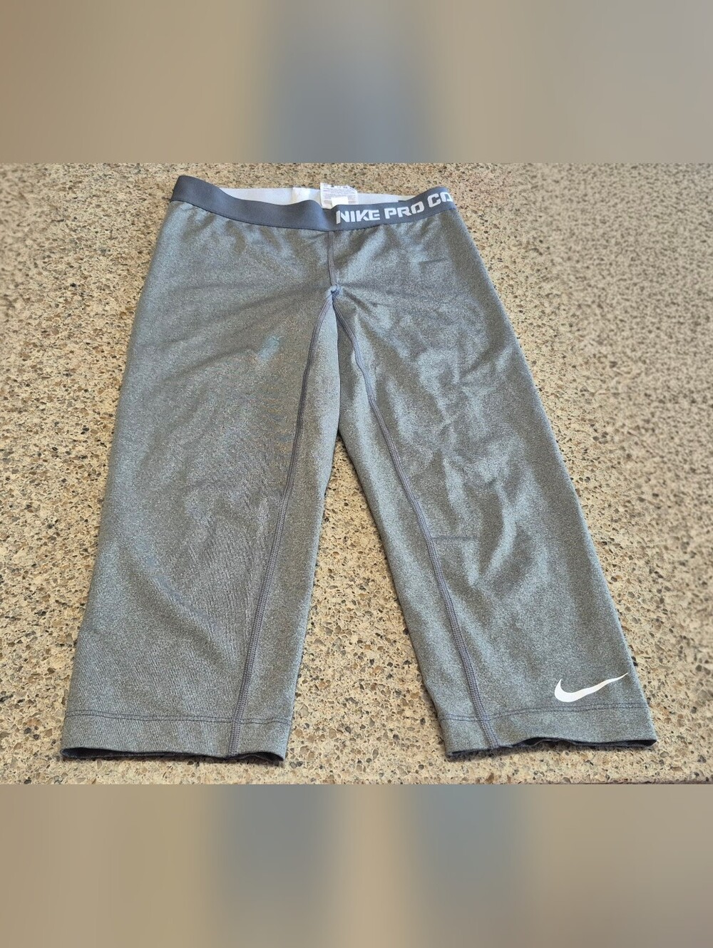 Nike Pro Combat Mens Compression Capri Pants Gray DriFit Base Layer Small 392370